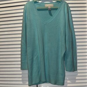 Carolyn Taylor Blue V-Neck Sweater